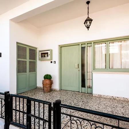 Diamante Guest House-ground *