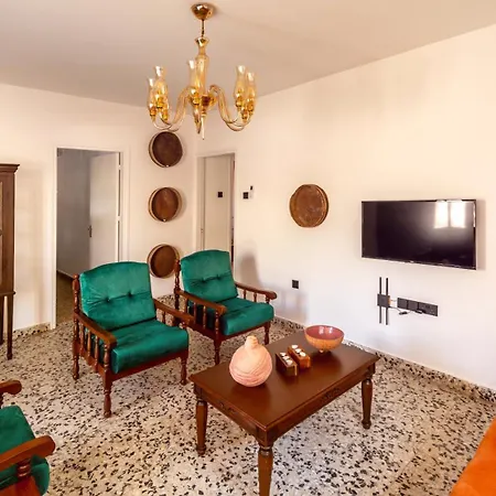 Diamante Guest House-ground بيت للعطل