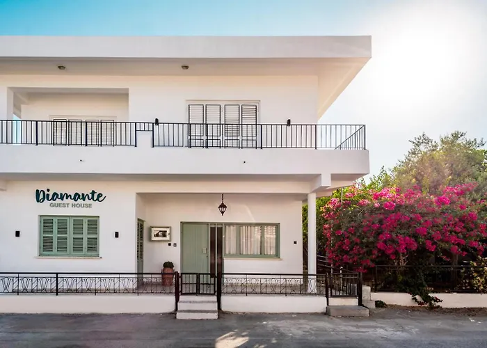 Diamante Guest House-ground Prázdninový dům *